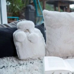 BOUILLOTTE POMPONS FAUSSE FOURRURE -Ameublement De Maison 38 2s 019 images 38 2s 019 8