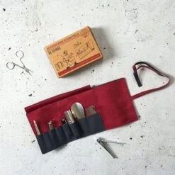 TROUSSE DE VOYAGE ESSENTIELLE LABEL BARBE