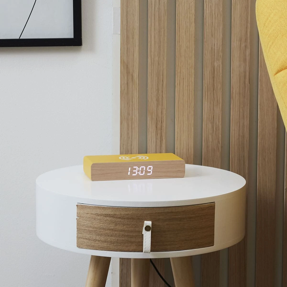 REVEIL CHARGEUR BOIS JAUNE 3 REVEIL CHARGEUR BOIS JAUNE