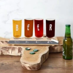 PLANCHE DE 4 VERRES A BIERE