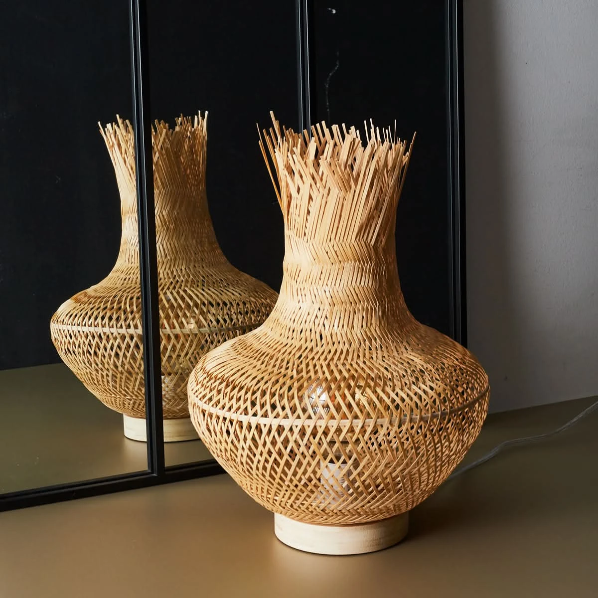 LAMPE VASE ROTIN 5 LAMPE VASE ROTIN â Image 3