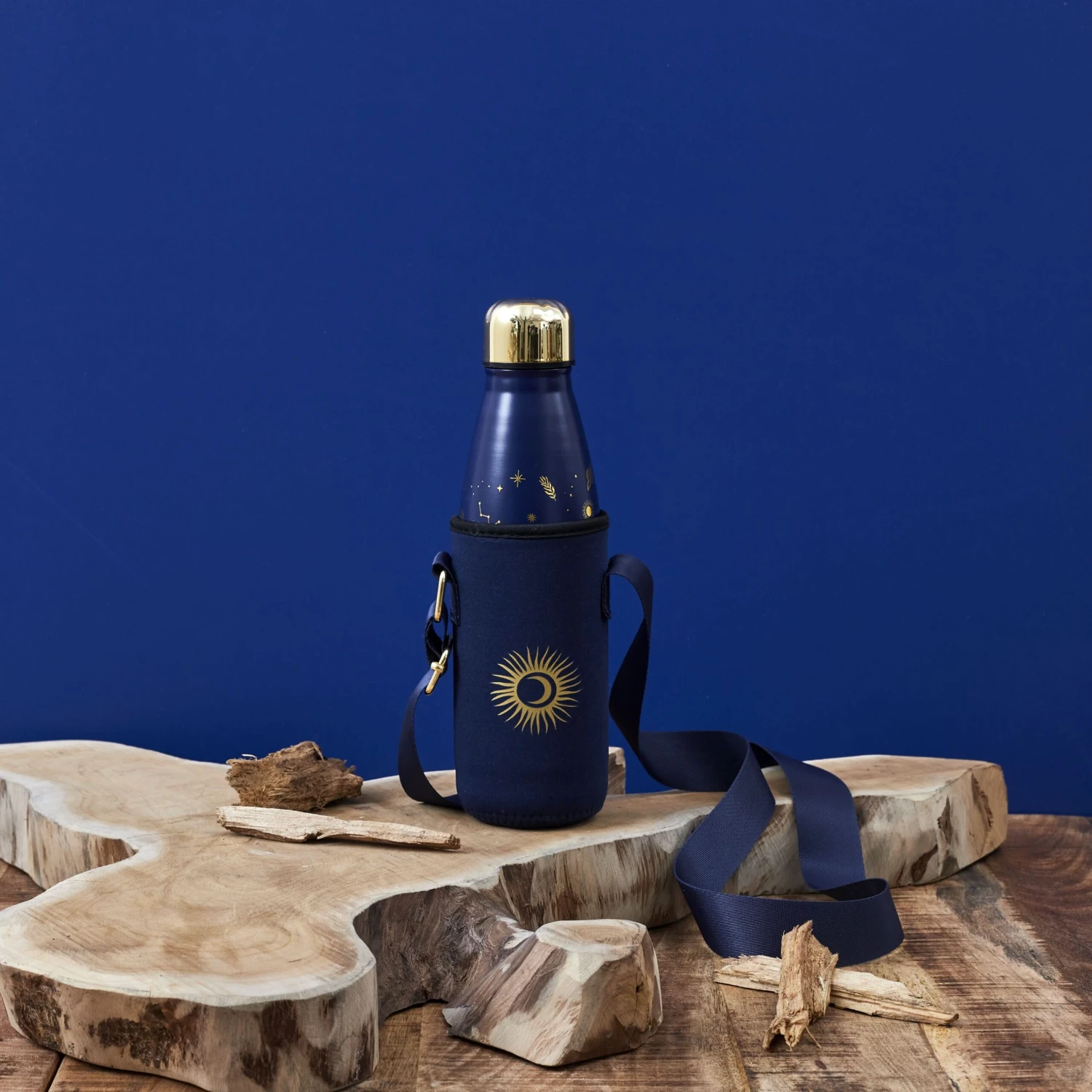 COFFRET BOUTEILLE ISOTHERME MAGIC AVEC POCHETTE 4 COFFRET BOUTEILLE ISOTHERME MAGIC AVEC POCHETTE – Image 2