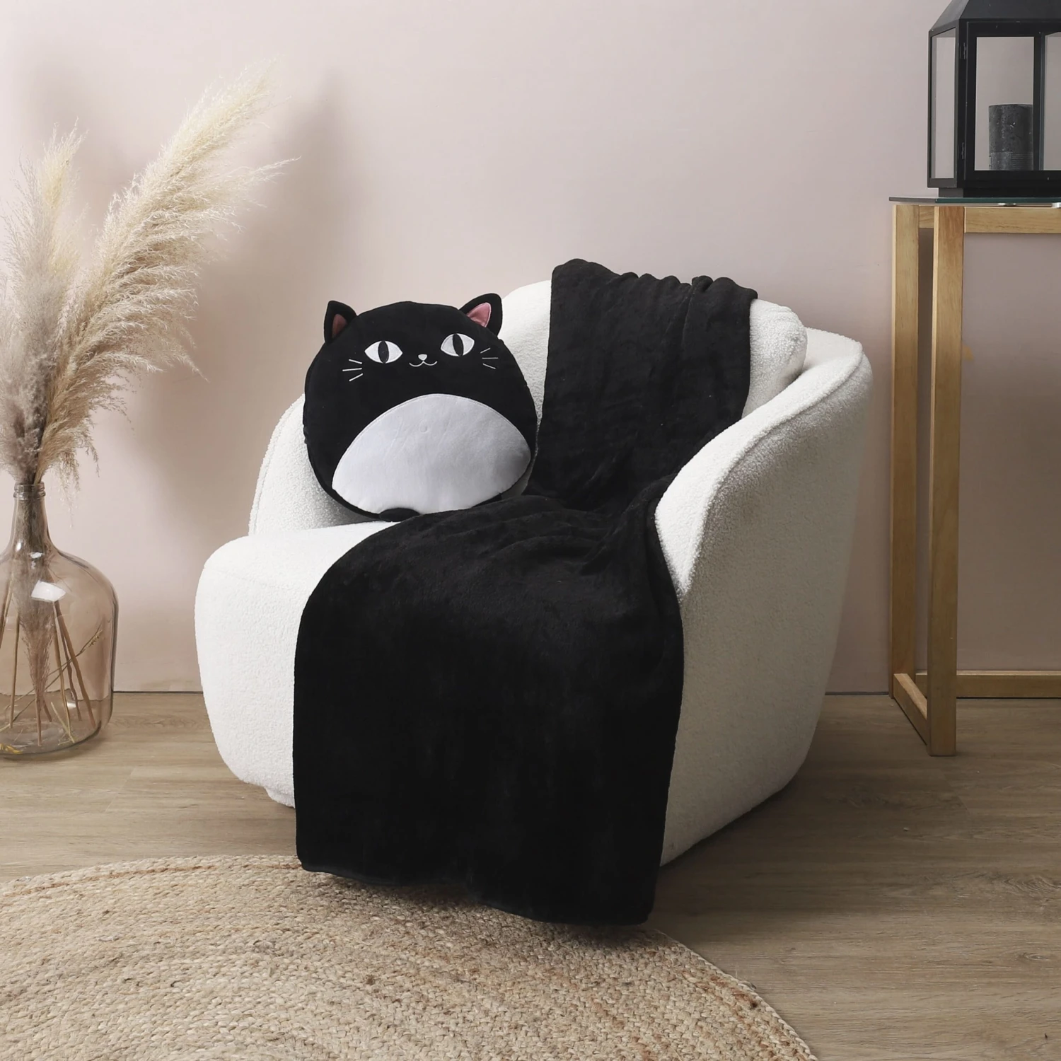 COUSSIN PLAID CHAT 3 COUSSIN PLAID CHAT